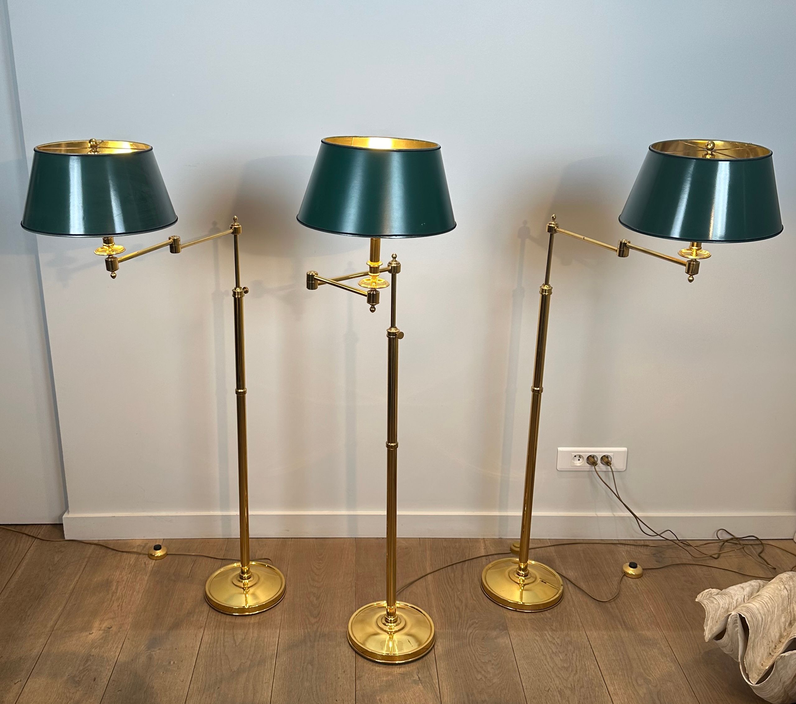 Set of 3 Reading Lamps with Removable Arms in Brass and Synthetic Green Painted Sheet Metal Shade