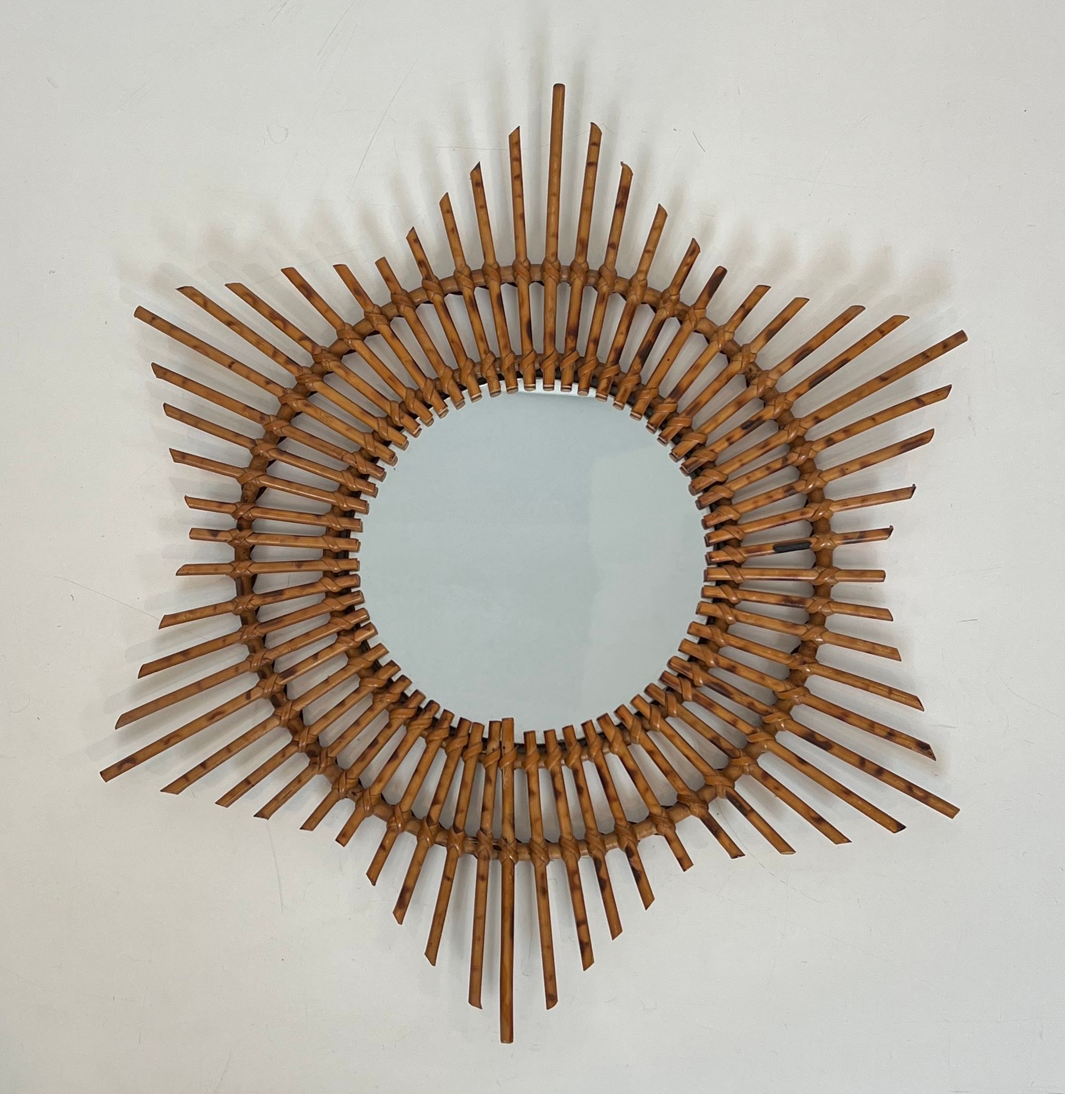 Miroir en Rotin Représentant une Etoile