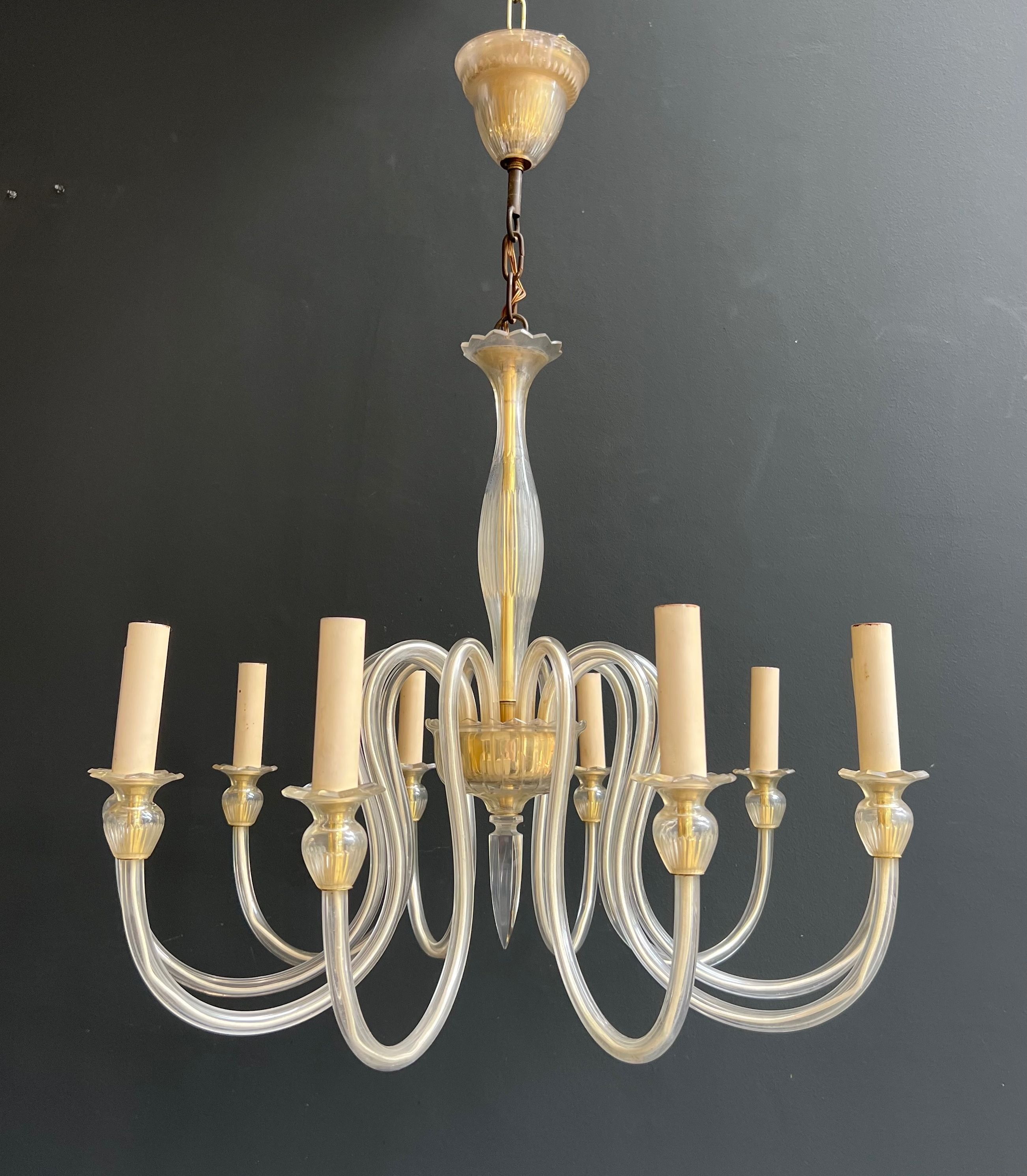 Lustre en Cristal de Murano  à 10 Bras de Lumière. Travail Italien. Vers 1970