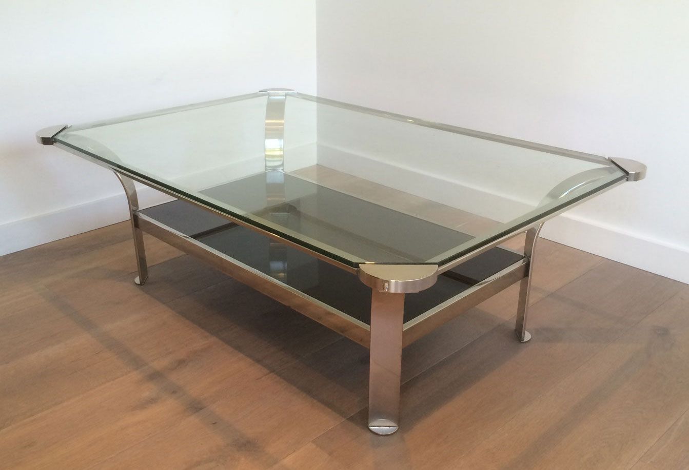 Importante Table Basse Design en Chrome et Plateaux de Verres