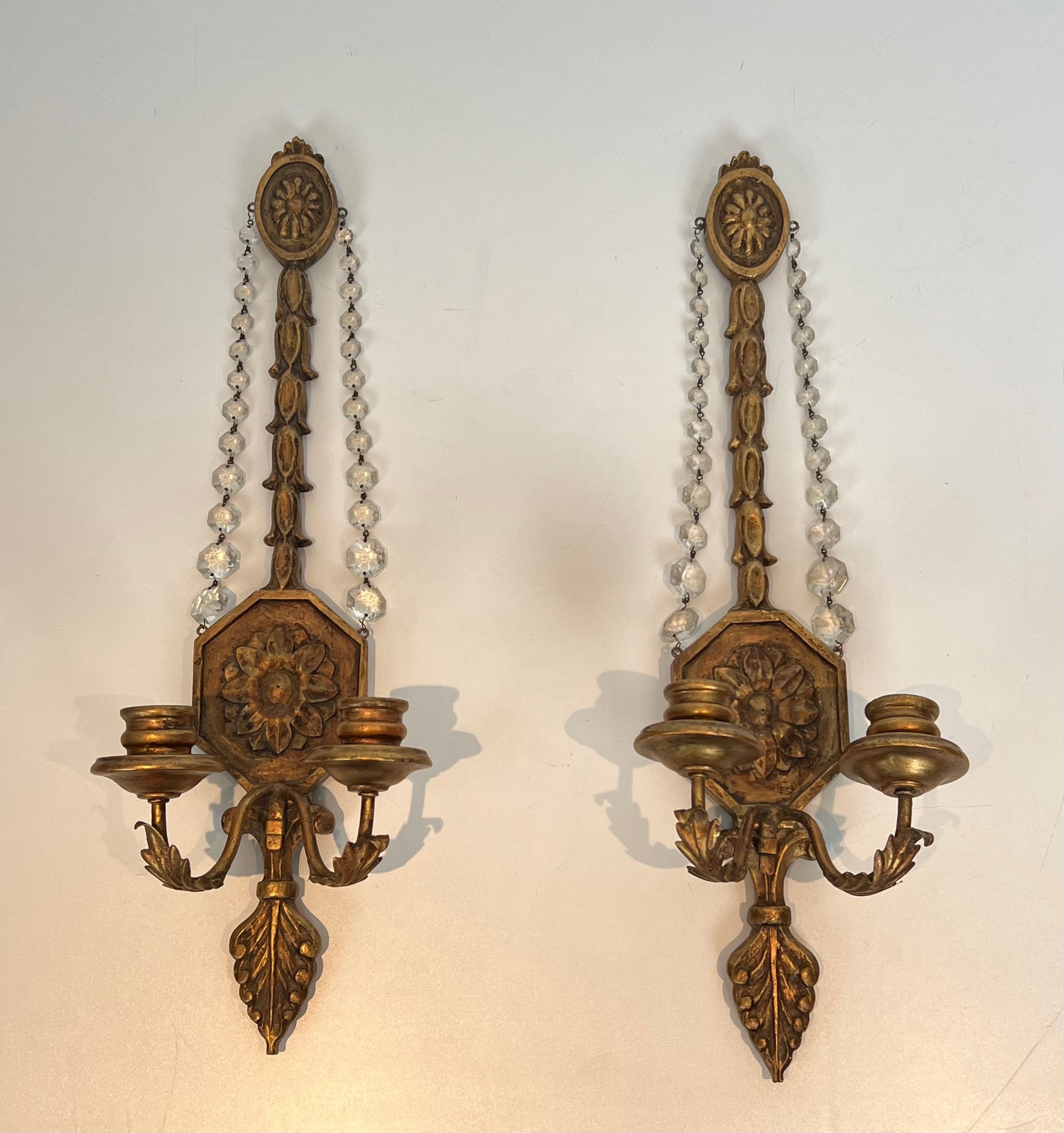 Important Pair of Louis the 16th Style Gilded Carved Wood Wall Sconces with Crystal Garlands