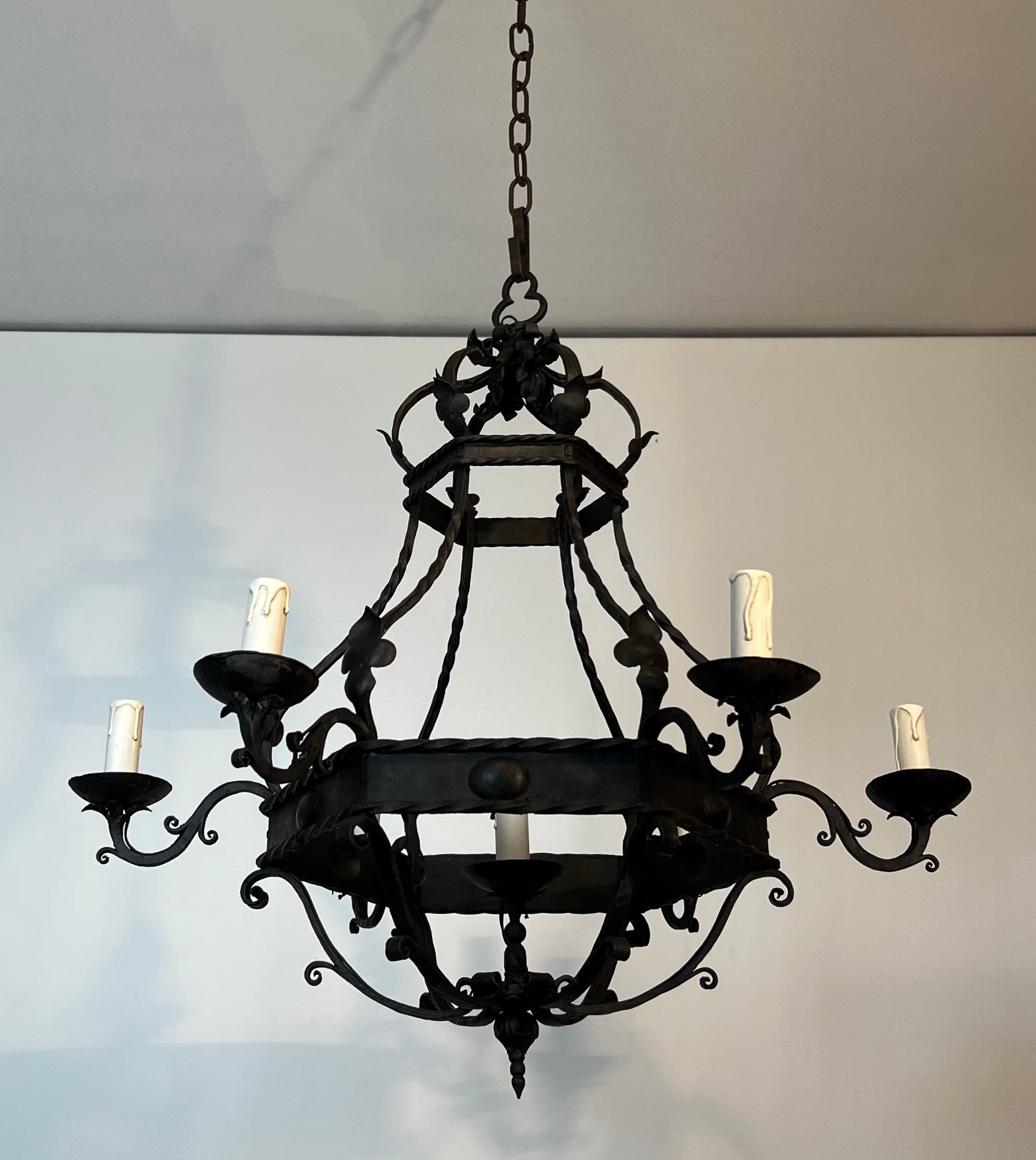 Lustre Cage en Fer Forgé à 7 bras de lumières de Style Gothique