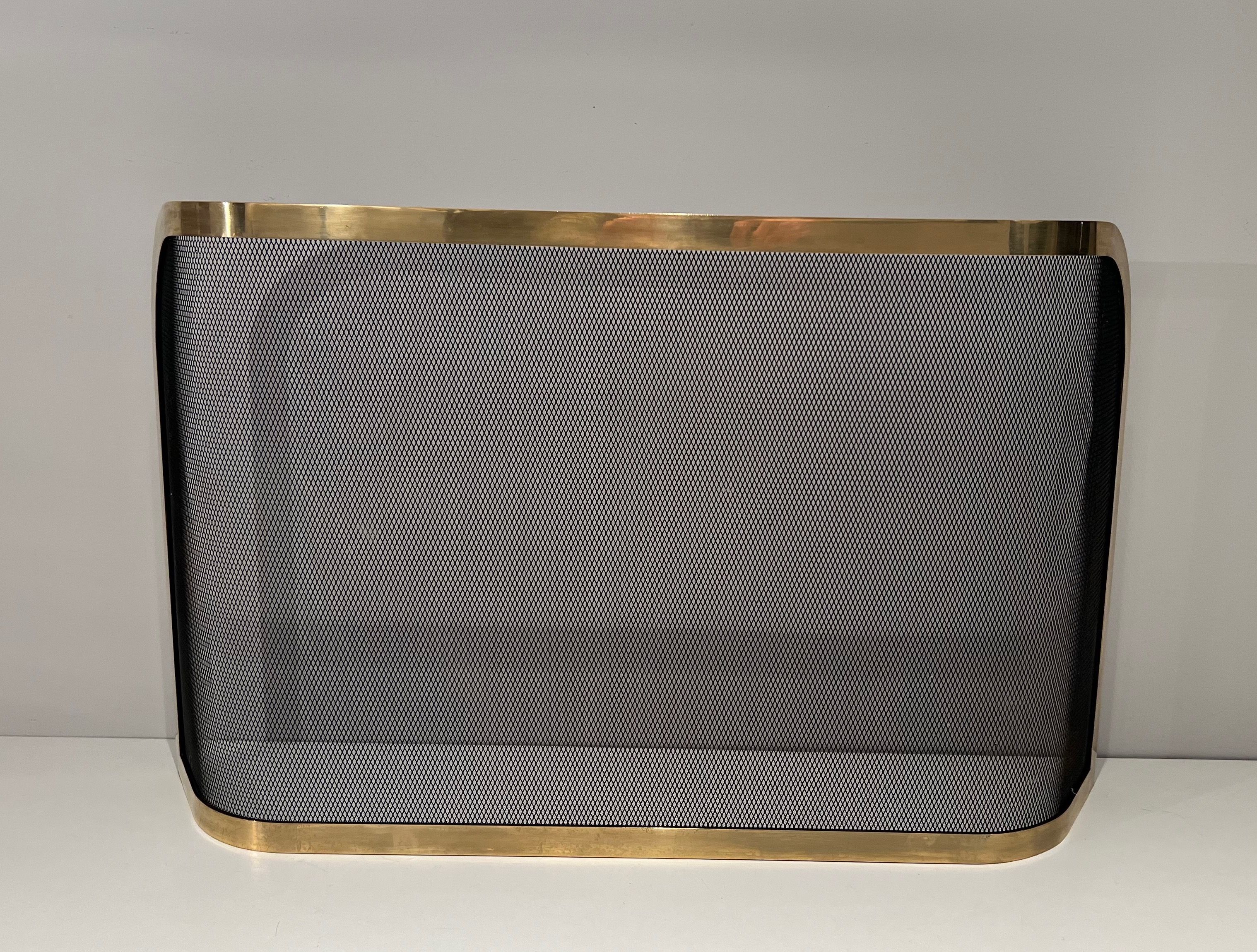 Curved Brass and Grilling Fireplace Screen 