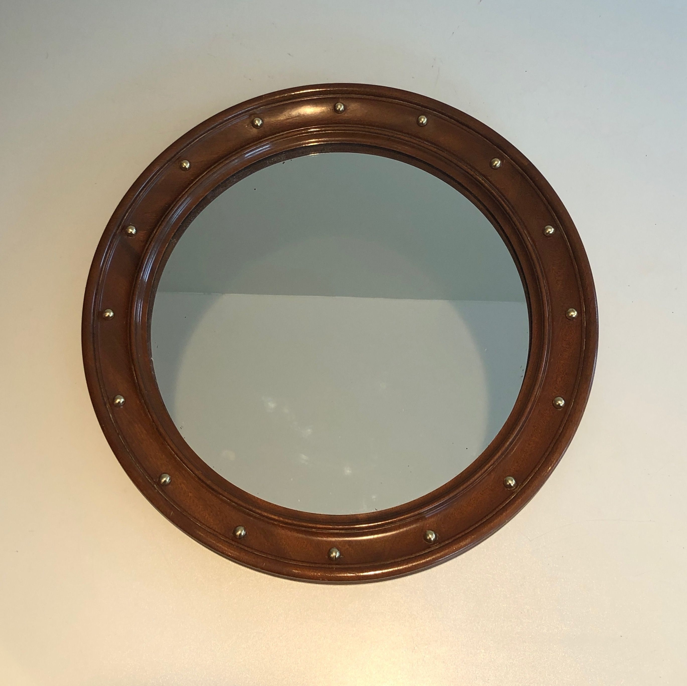 Miroir Rond en Bois et Boules de Laiton