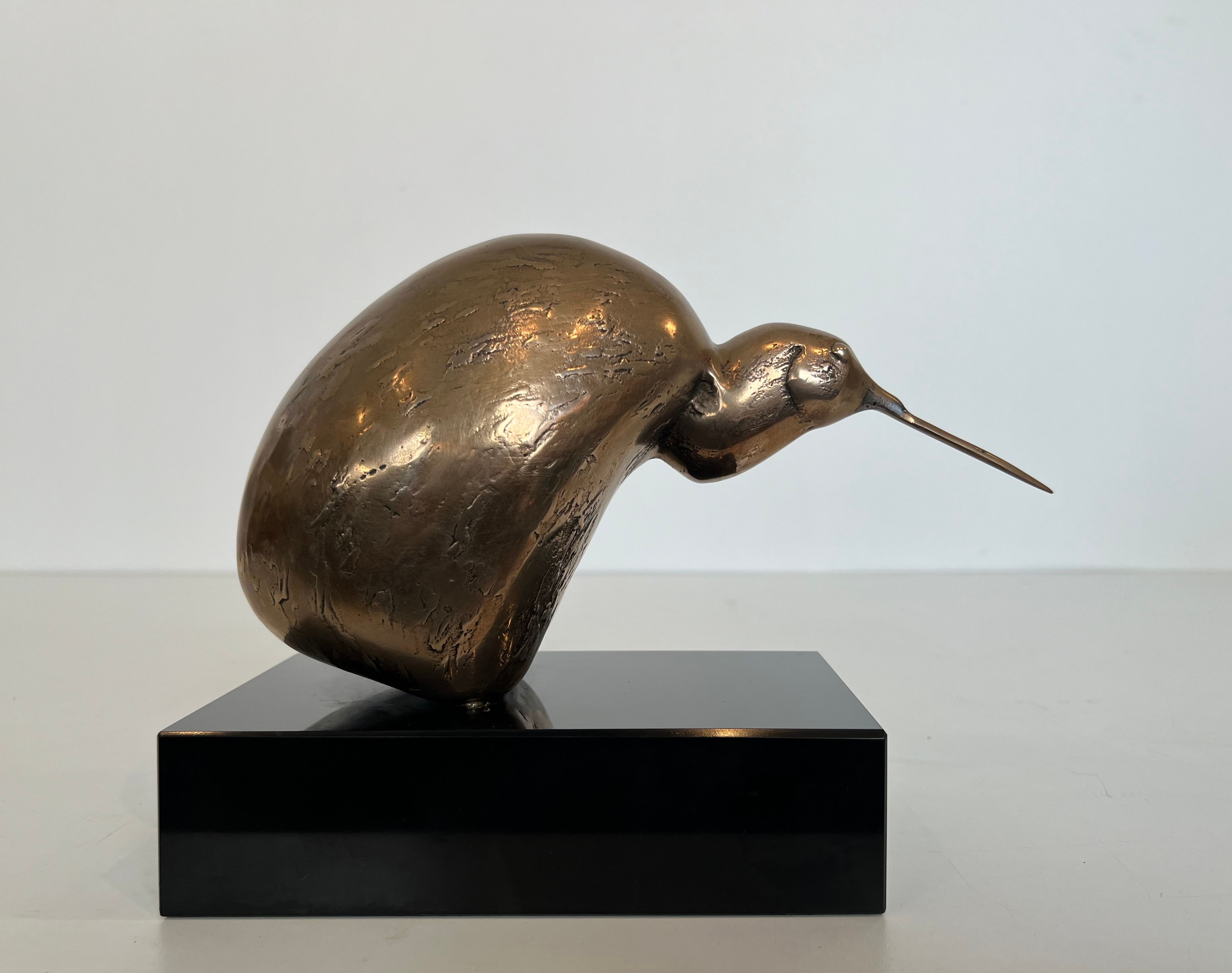 Sculpture en Bronze Représentant un Oiseau Stylisé sur Socle en Marbre Noir, Signée et Numérotée 
