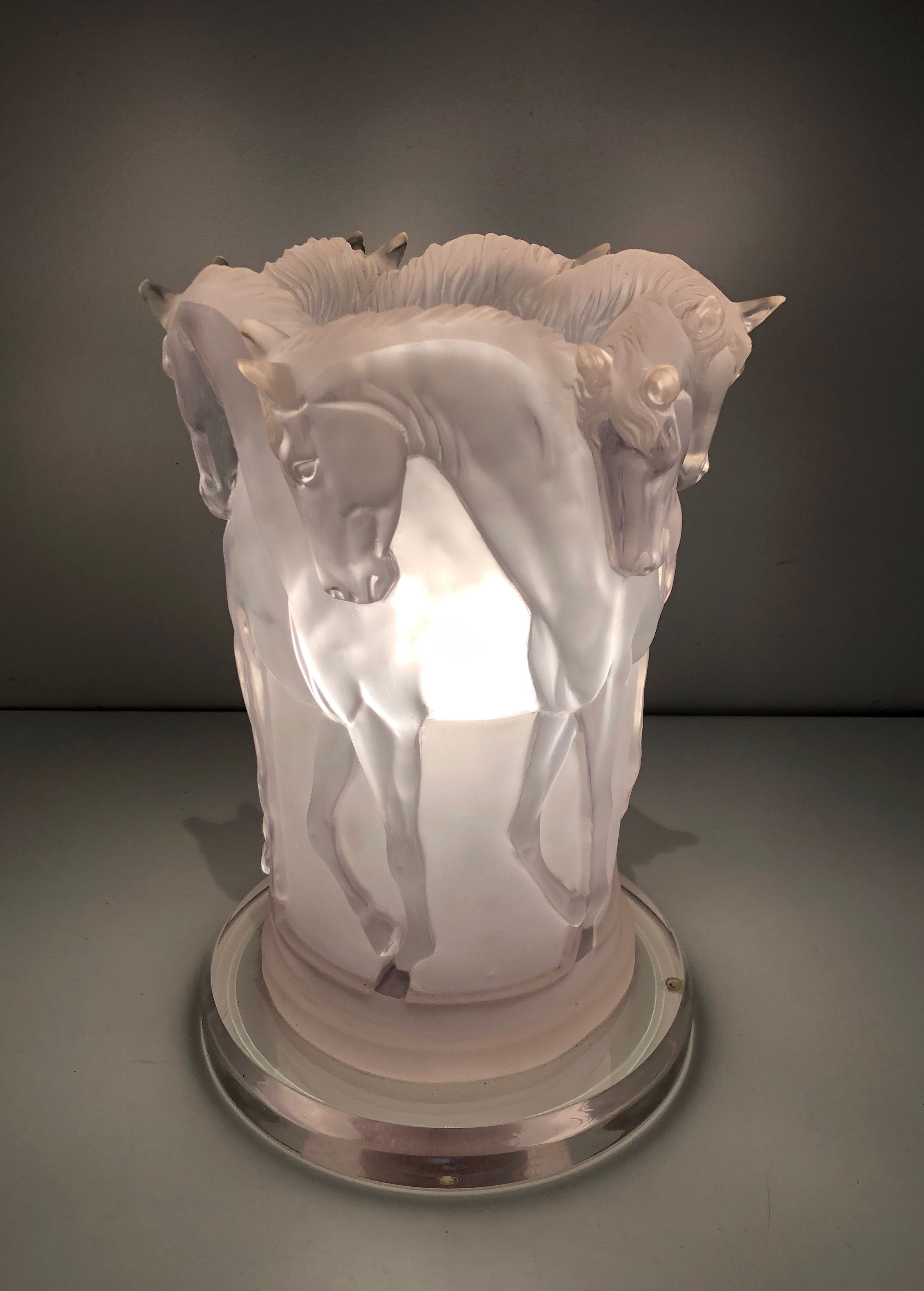 Lucite Horses Table Lamp in the Style of Maison Lalique