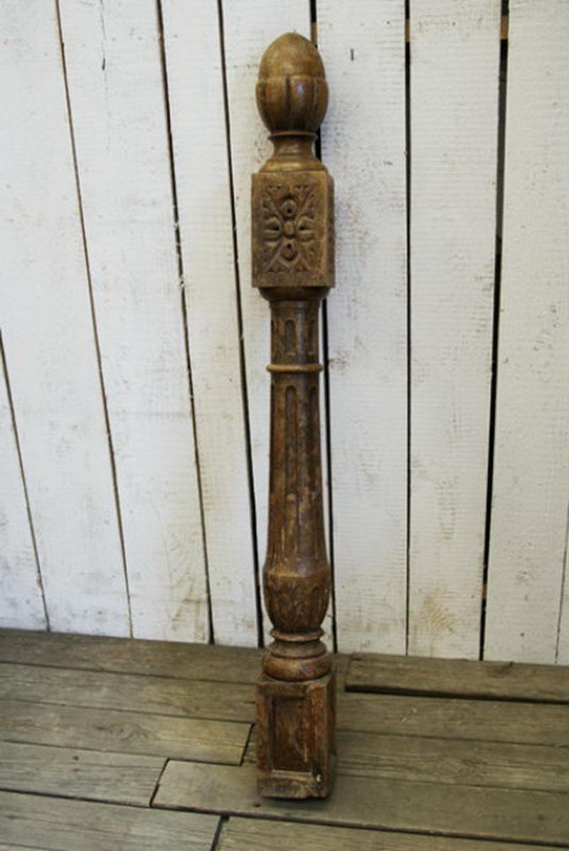 DECORATIVE WOOD ITEM