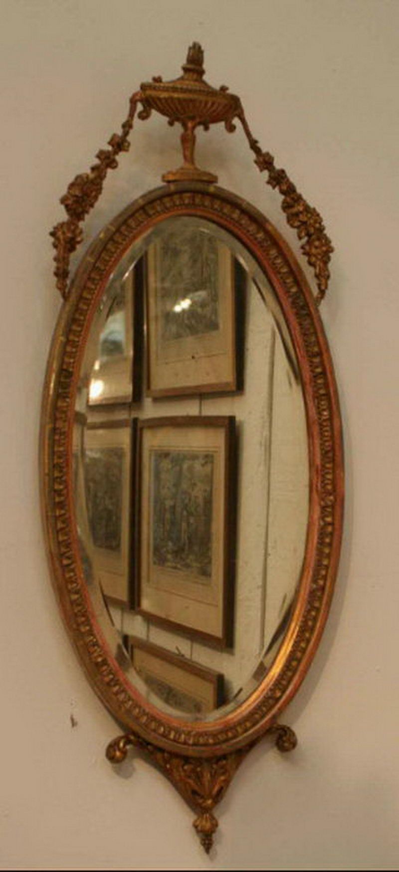 Miroir de Style Louis XVI en Bois Doré. Travail Français. Vers 1930