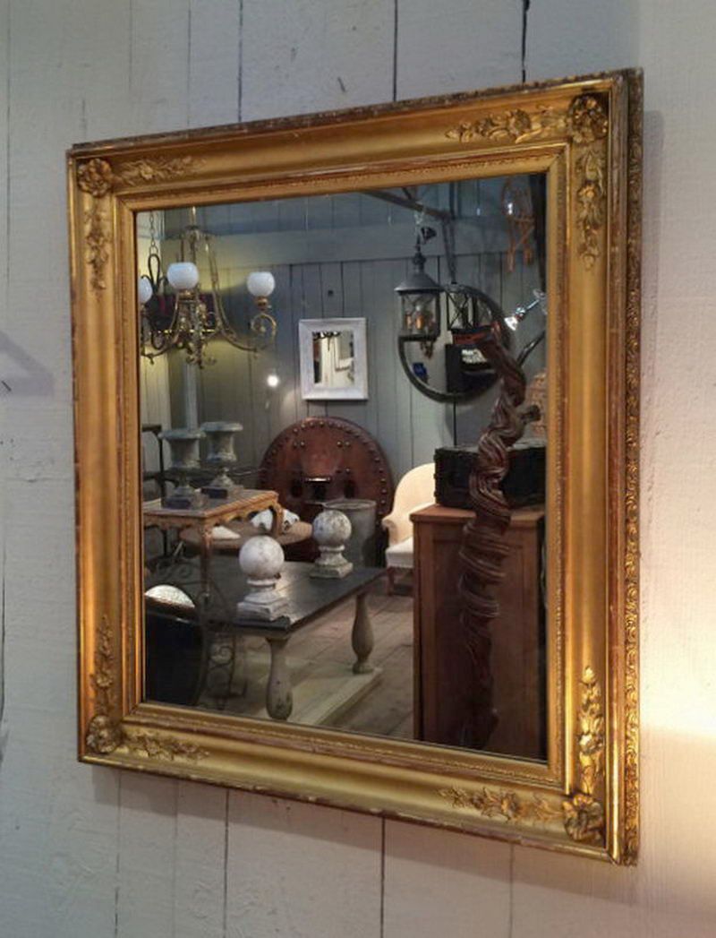 Miroir doré. 19ème siècle