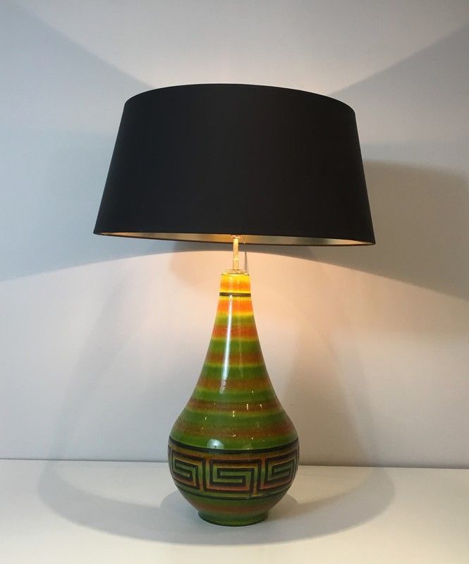 Lampe en Céramique à Décor de Clés Grecques