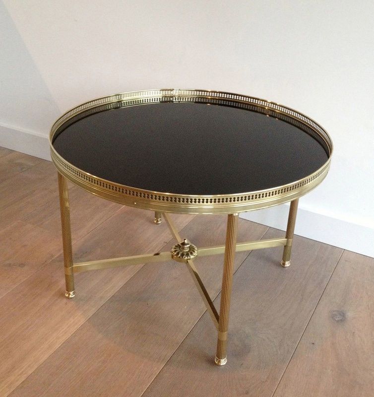 Table Basse en Laiton et Plateau de Verre Laqué Noir de la Maison Baguès