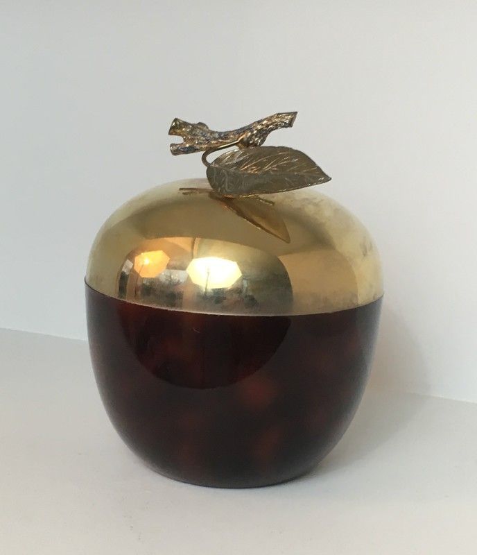 Seau à Glace Pomme en Celluloïde Rouge, Metal Doré et Plastique