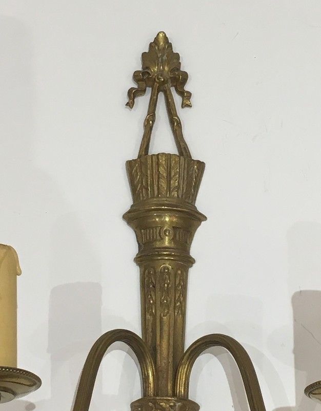 Paire d'Appliques De Style Louis XVI En Bronze Au Carquois Et Rubans