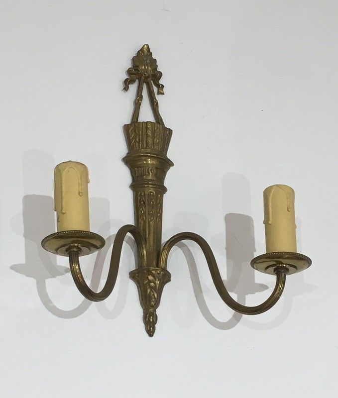 Paire d'Appliques De Style Louis XVI En Bronze Au Carquois Et Rubans