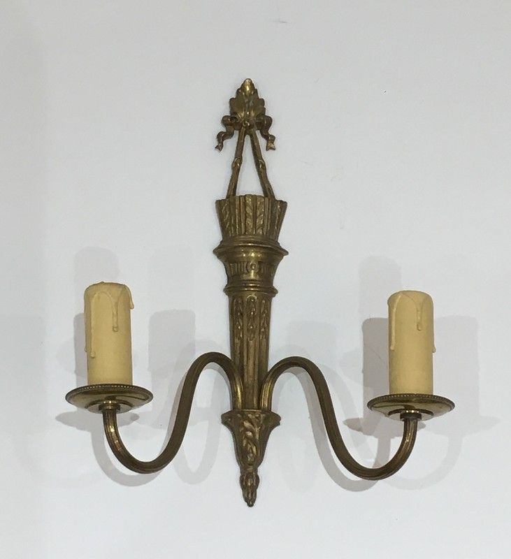 Paire d'Appliques De Style Louis XVI En Bronze Au Carquois Et Rubans