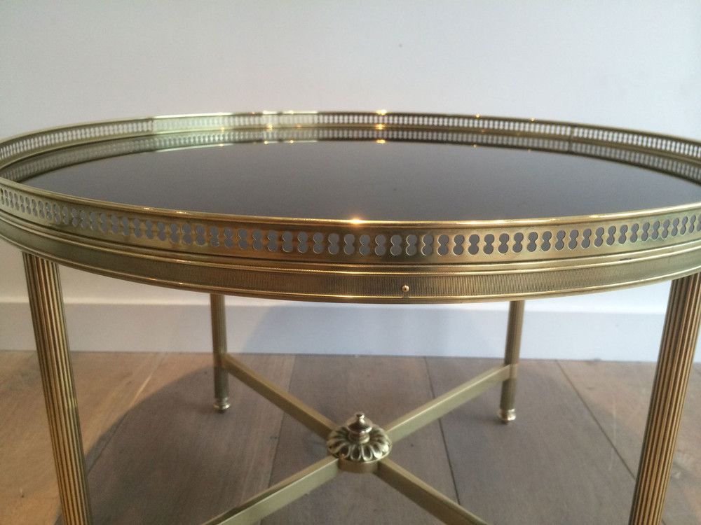 Table Basse en Laiton et Plateau de Verre Laqué Noir de la Maison Baguès
