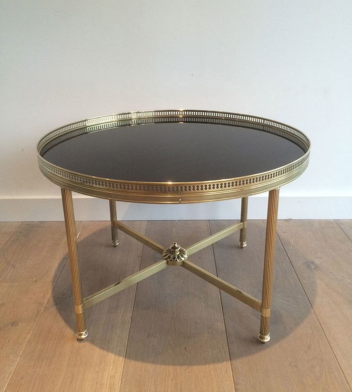 Table Basse en Laiton et Plateau de Verre Laqué Noir de la Maison Baguès