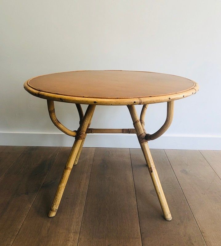 Petite Table Basse en Rotin à Plateau de Bois