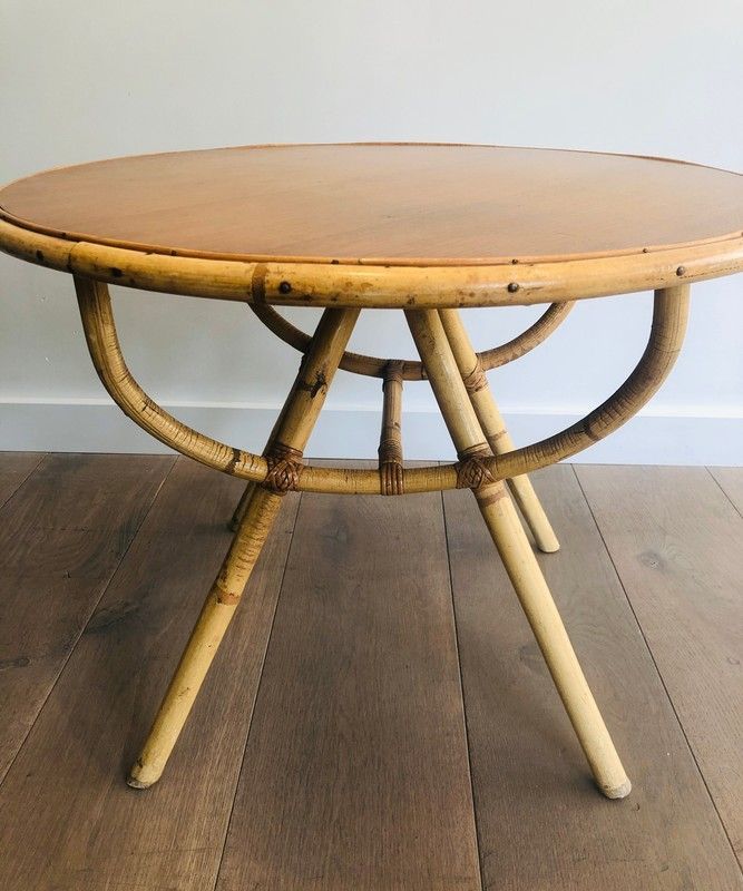 Petite Table Basse en Rotin à Plateau de Bois