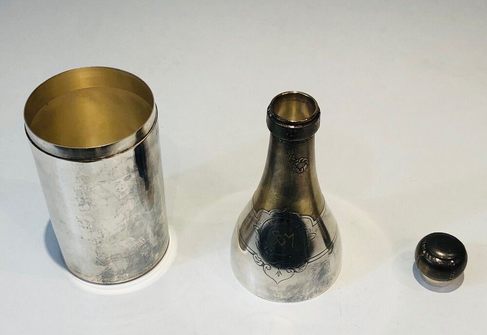 Rare Shaker en Métal Argenté et Laiton en Forme de Bouteille de Champagne