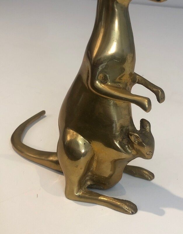 Petite Sculpture en Laiton Représentant un Kangourou