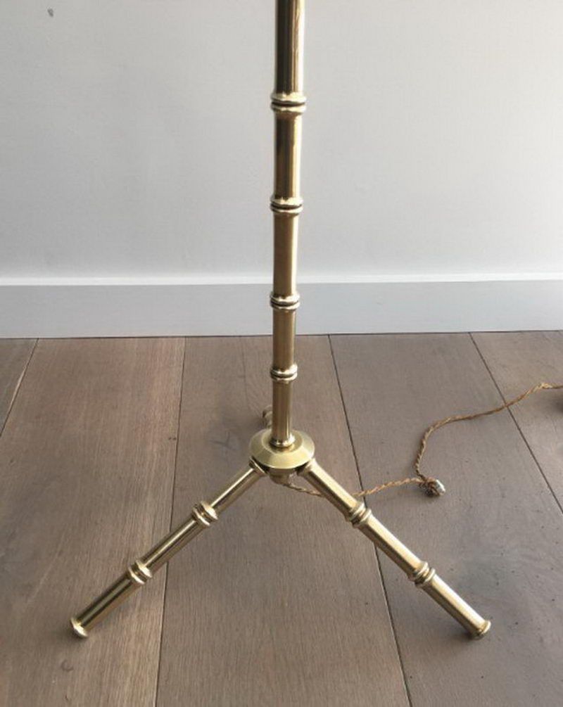 Lampadaire de parquet Façon Faux-Bambou en Bronze et Laiton. Jacques Adnet