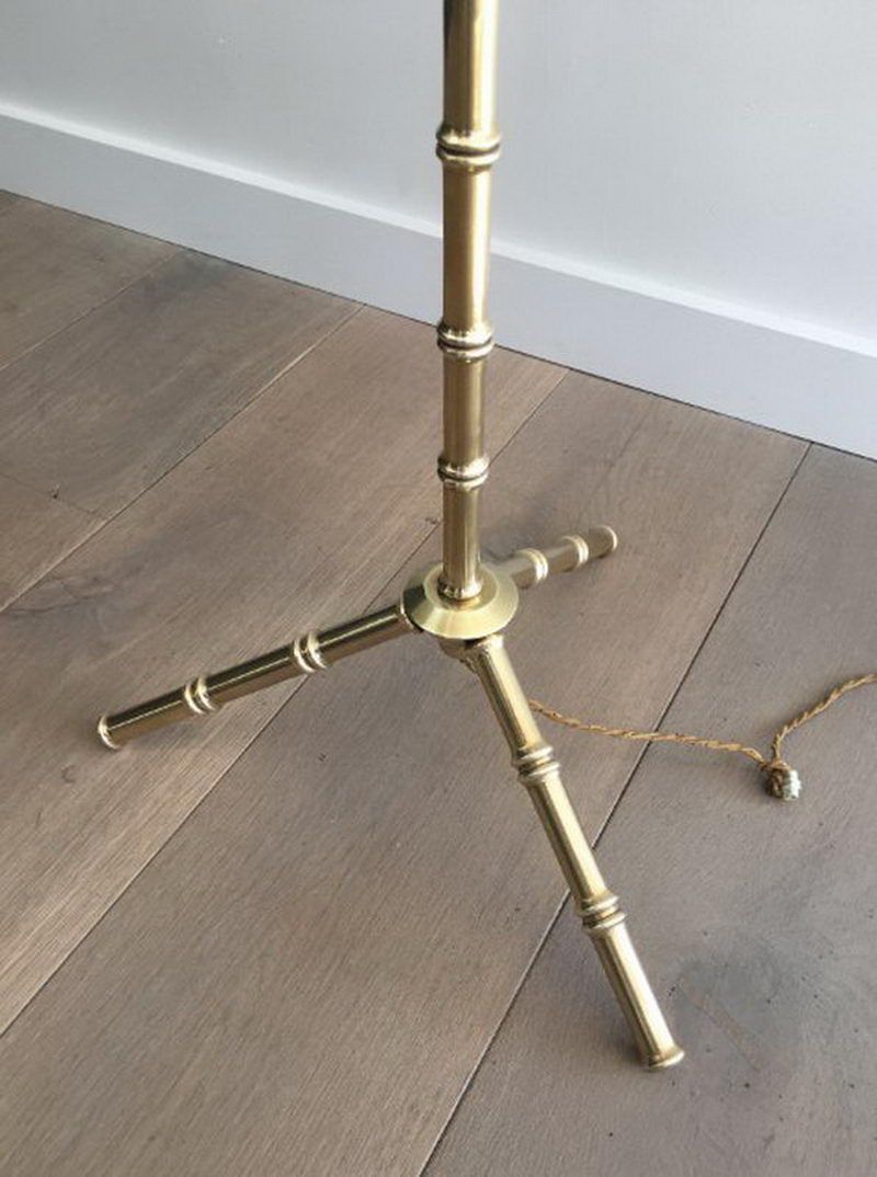 Lampadaire de parquet Façon Faux-Bambou en Bronze et Laiton. Jacques Adnet