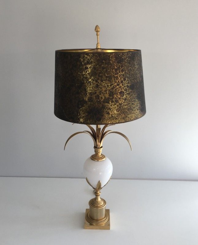 Lampe Oeuf d'Autruche en Opaline Blanche et Nickel Doré Dans le Goût de la Maison Charles
