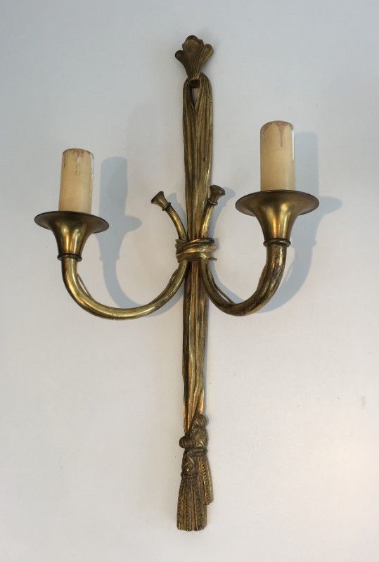 Importante Paire d'Appliques en Bronze de style Louis XVI à décors de Noeuds et Rubans