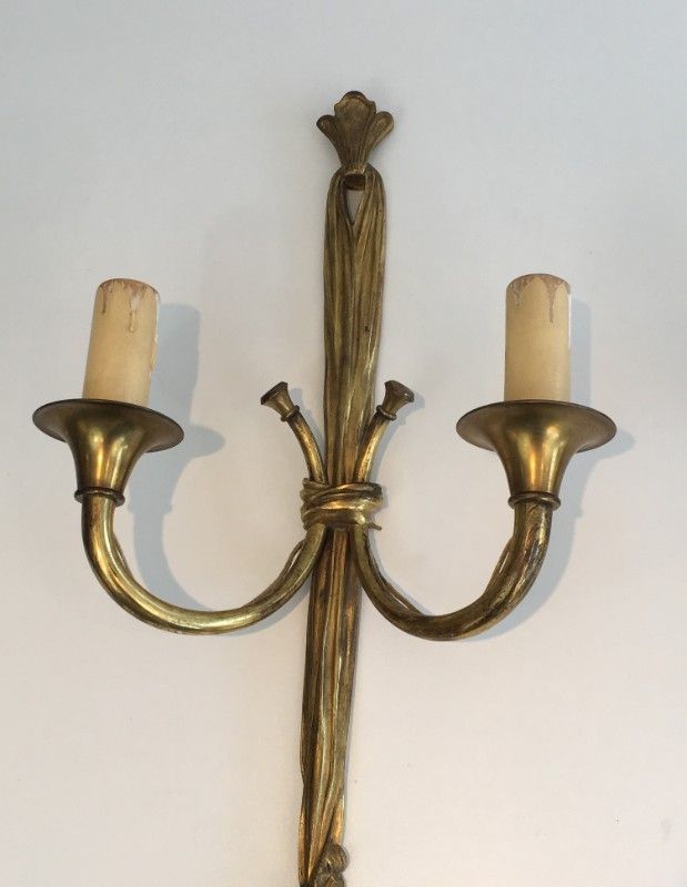 Importante Paire d'Appliques en Bronze de style Louis XVI à décors de Noeuds et Rubans