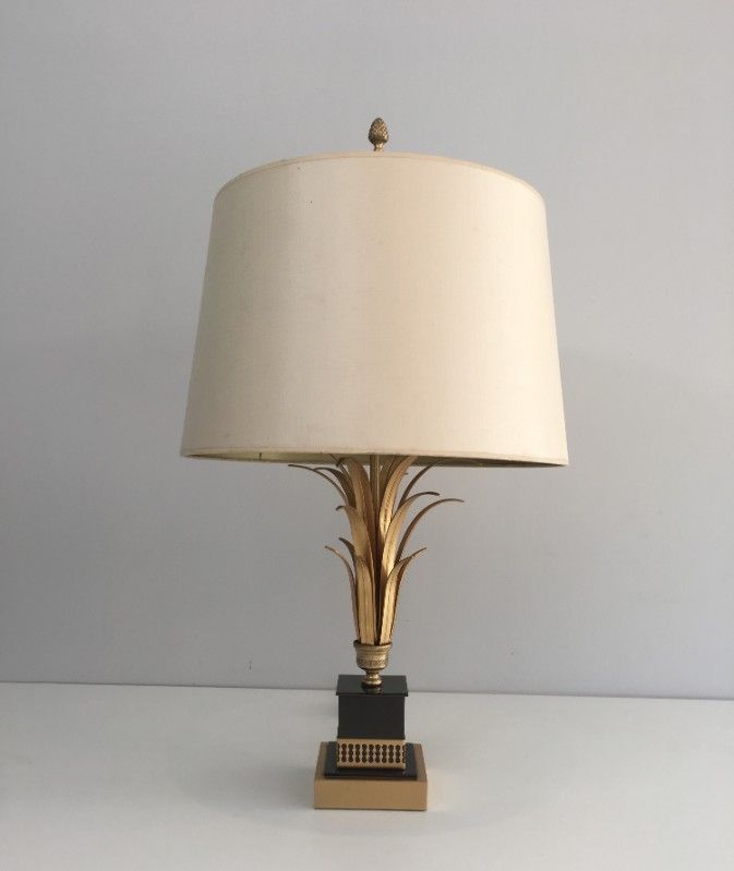 Lampe Ananas en Métal Doré et Laquée Noire. Dans le Goût de la Maison Charles