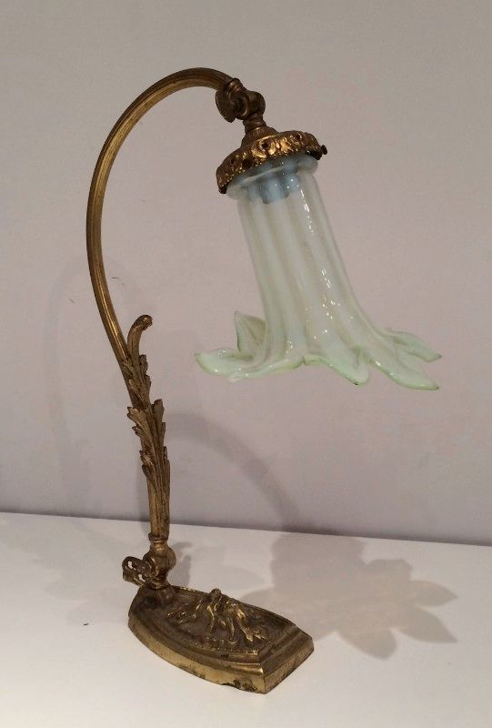 Lampe en Bronze à Tulipe de Verre Colorée