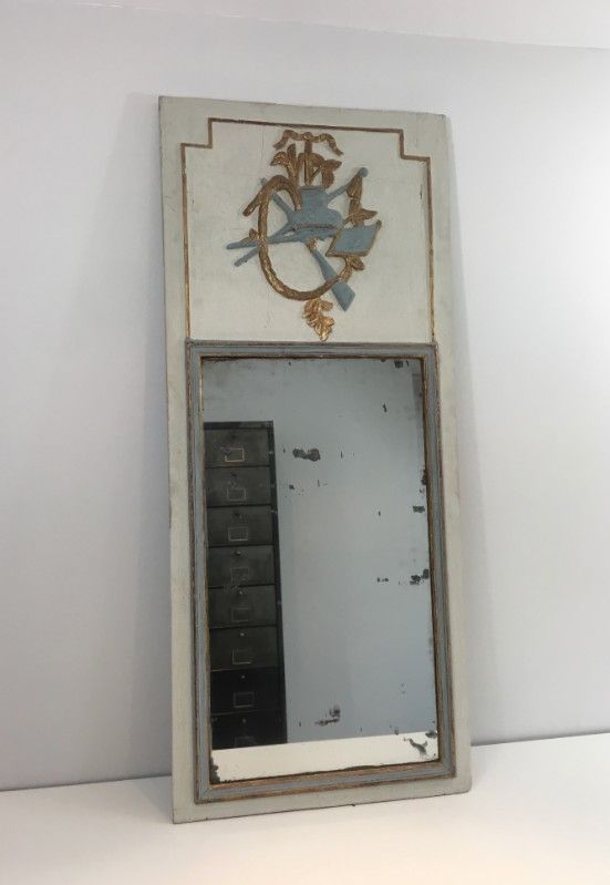 Miroir de Style Louis XVI en bois Sculpté Patiné