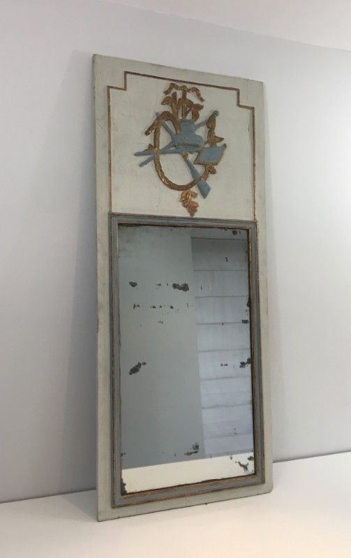 Miroir de Style Louis XVI en bois Sculpté Patiné