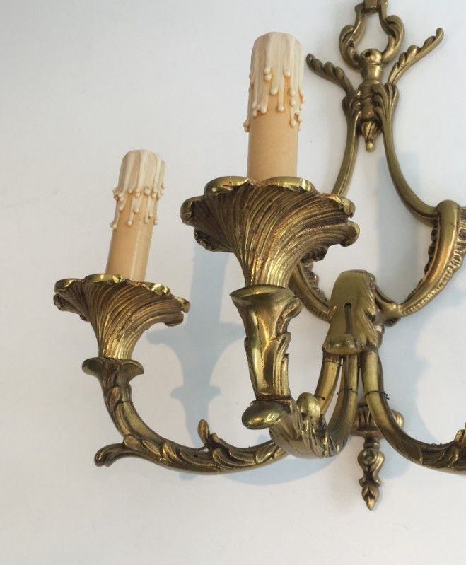 Paire d'Appliques de style Louis XV en Bronze à 3 Bras de Lumière