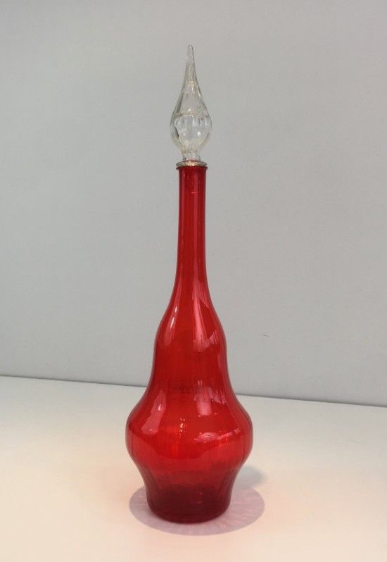 Grande Bouteille Design en Verre Rouge