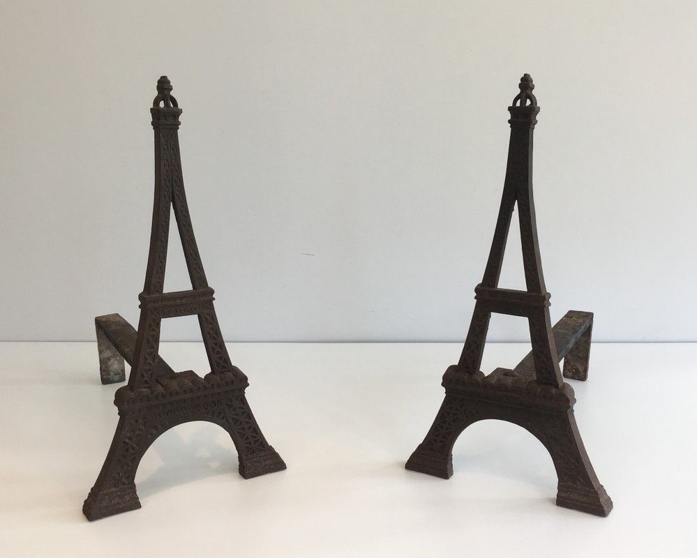 Rare Paire de Chenets Tour Eiffel en Fonte