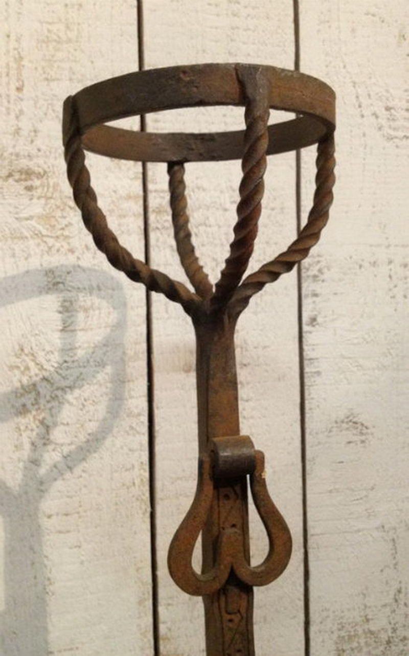 Importante Paire de Landiers (Chenets) en Fer Forgé. Travail Français. Vers 1900