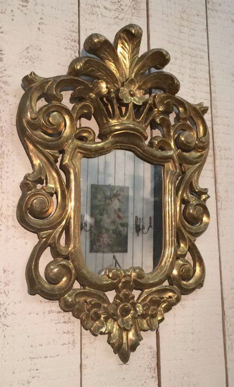 Miroir italien en bois doré. Vers 1920