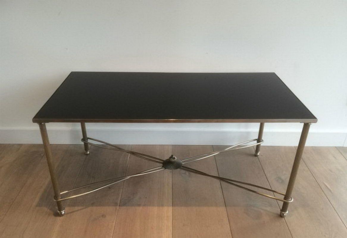 Unique table basse en métal nickelé; Vers 196