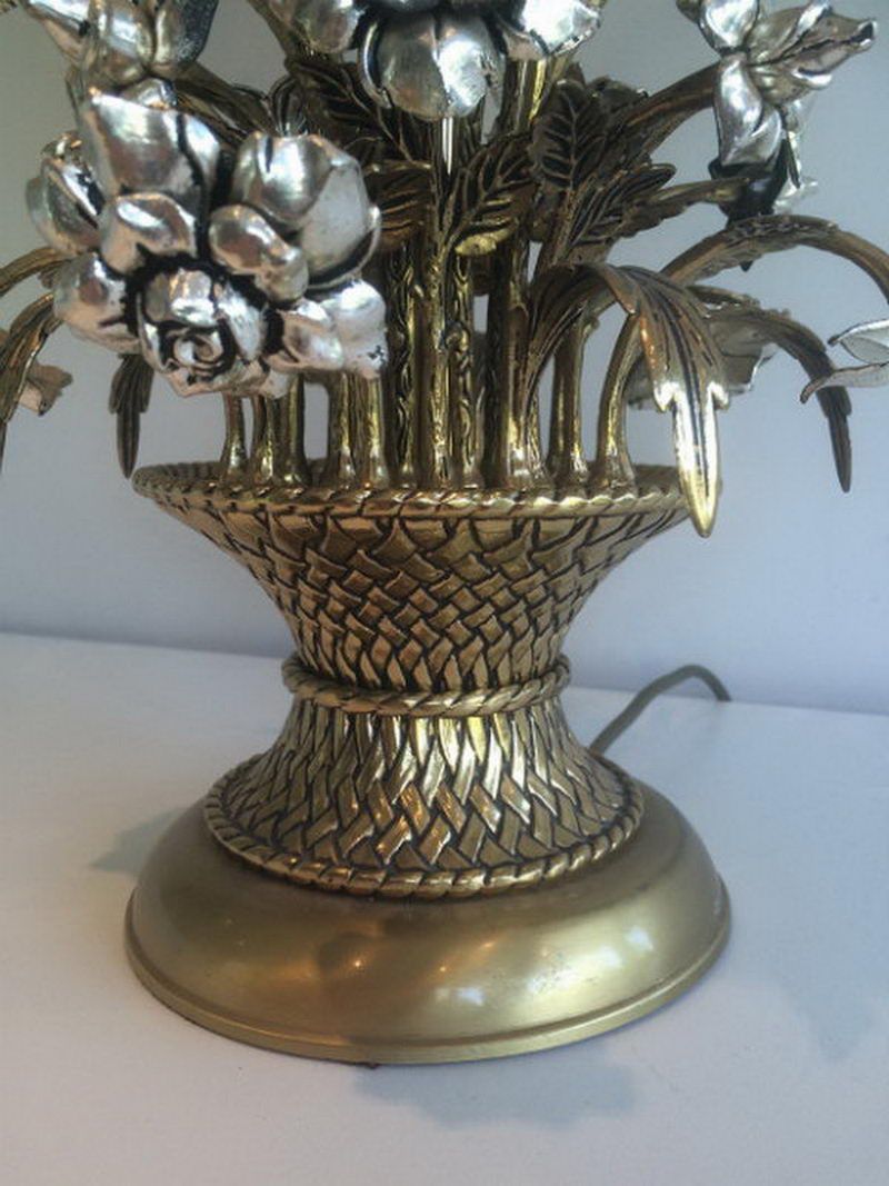 Lampe représentant un Bouquet de Fleurs en Laiton et Métal Argenté