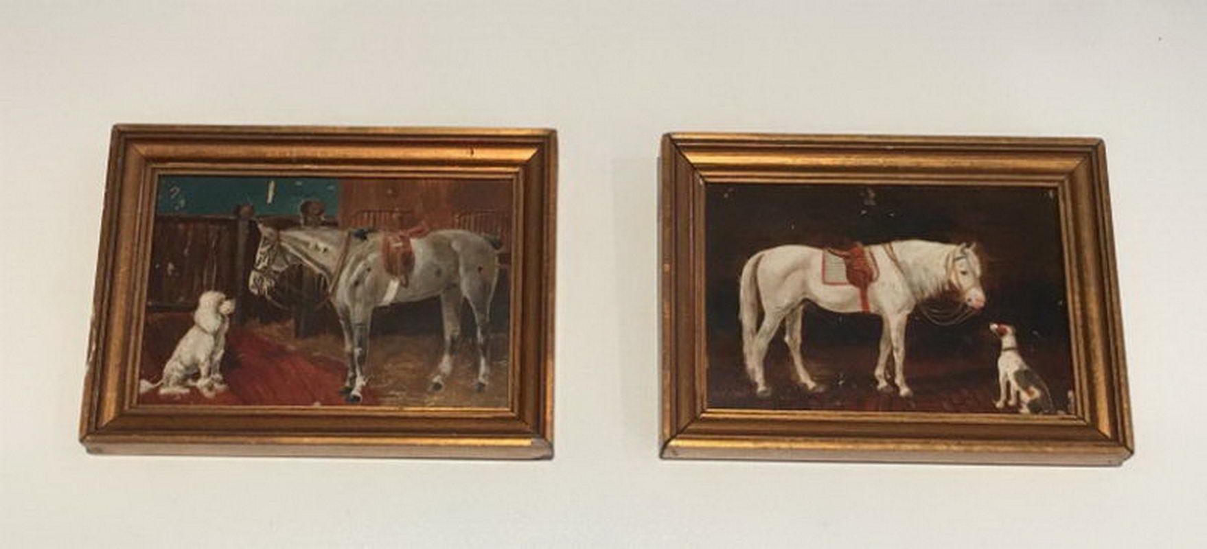 Pendant de Peintures représentant un Cheval et un Chien