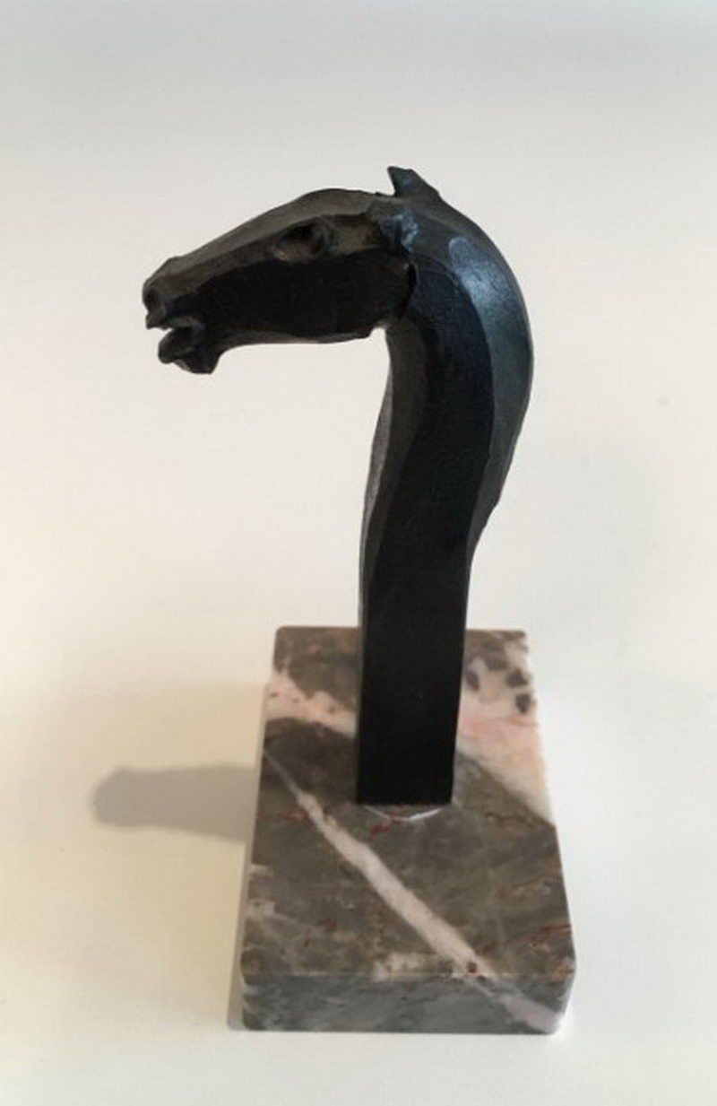 Sculpture Représentant une Tête de Cheval Stylisée. Freddy Franckaert Kuntsmind