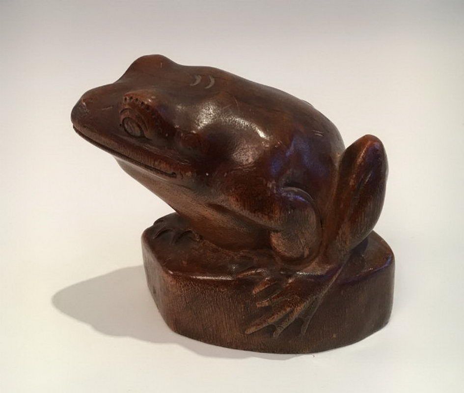 Grenouille Stylisée en Bois Sculpté