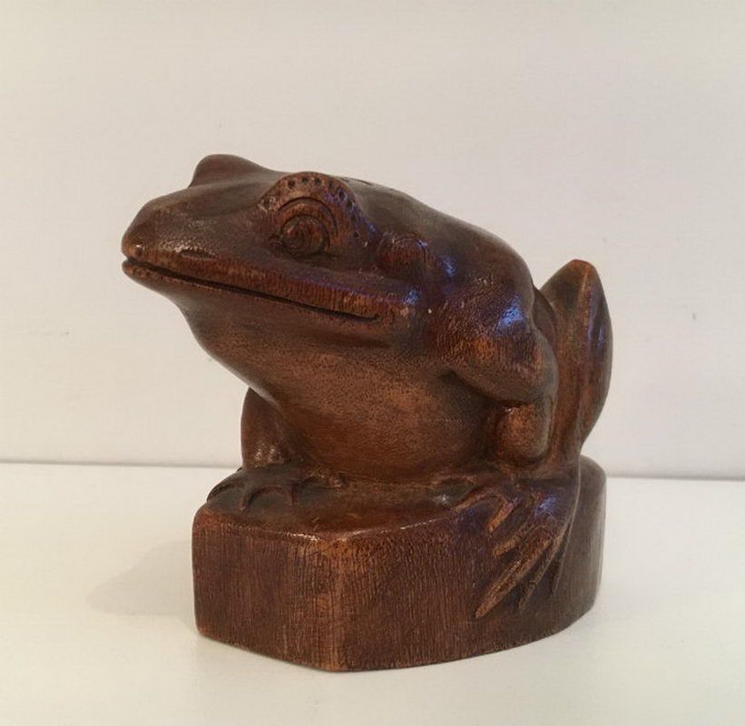 Grenouille Stylisée en Bois Sculpté