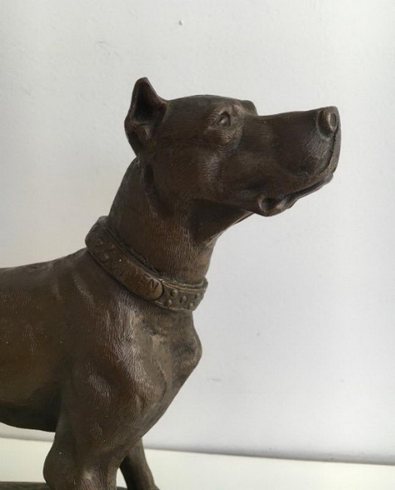 Sculpture d'un Chien Allemand. Henri Payen