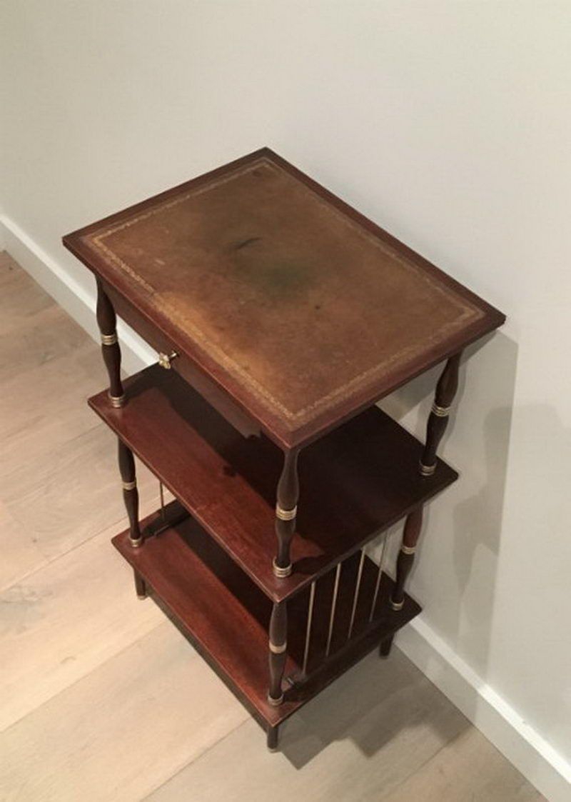 Petite Table en Acajou, Cuir et Laiton