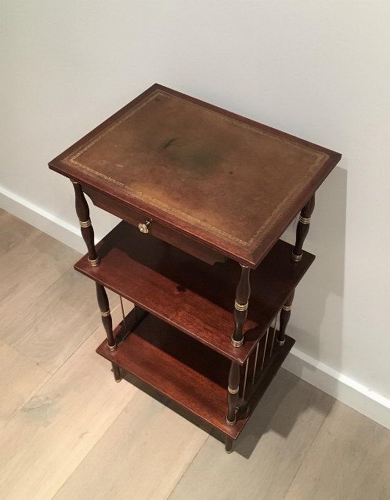 Petite Table en Acajou, Cuir et Laiton