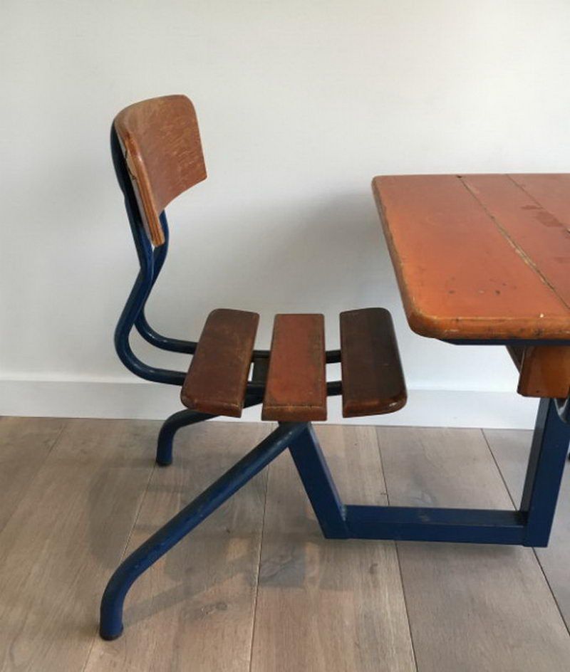 Petit Bureau d'Enfant en Bois et Métal